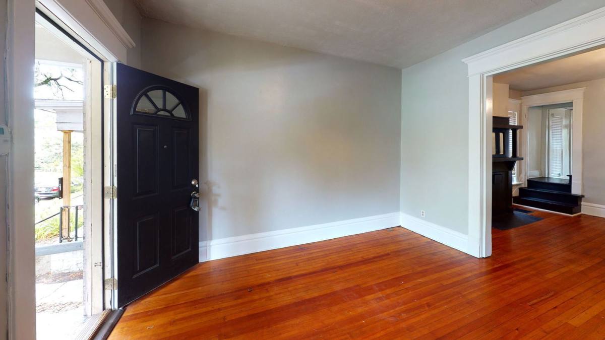 Apartment for rent at 74 Euclid Ave, Columbus, OH 43201
