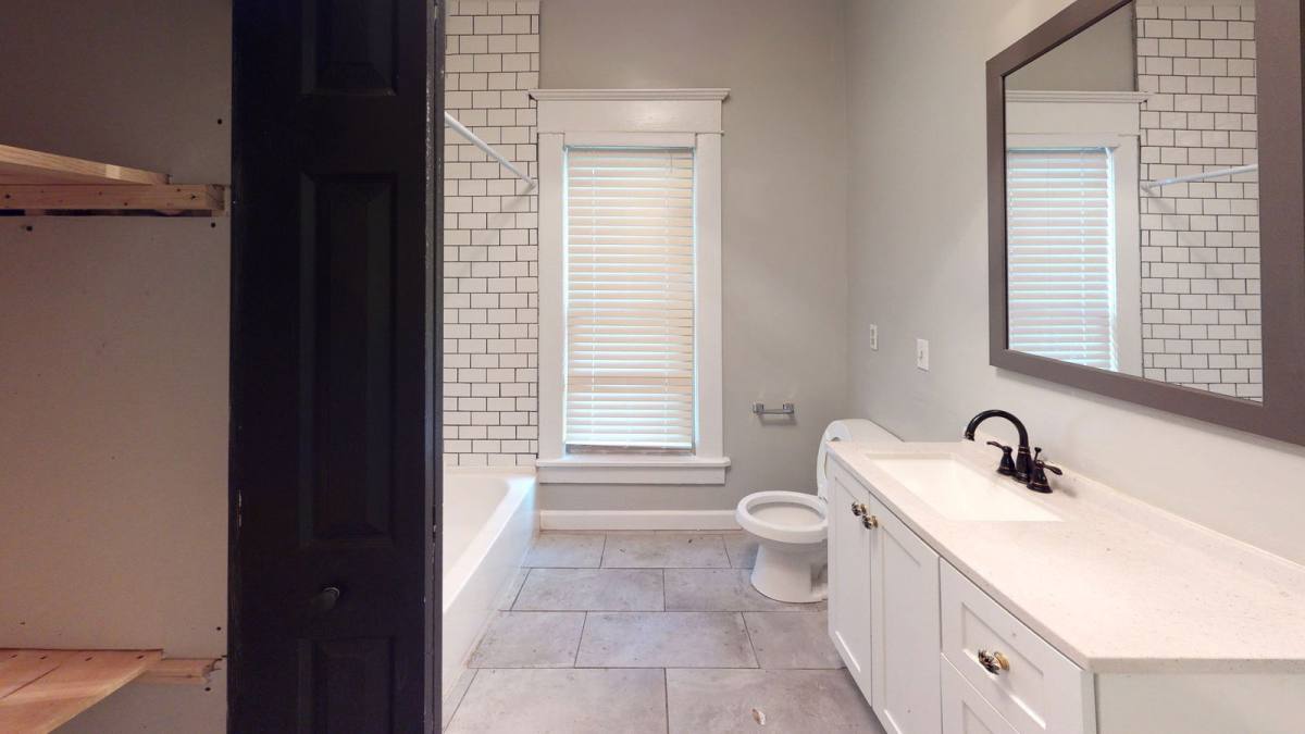 Apartment for rent at 74 Euclid Ave, Columbus, OH 43201