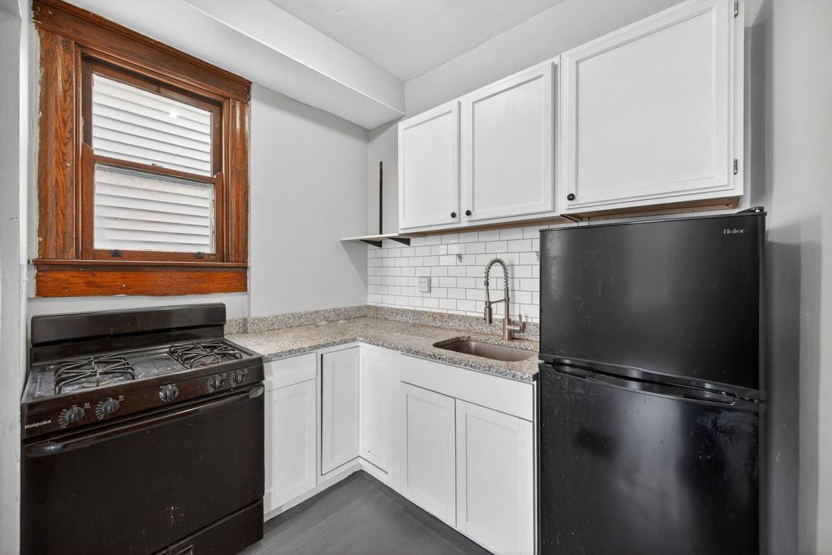 Apartment for rent at 2339 Rohs St #1F, Cincinnati, OH 45219