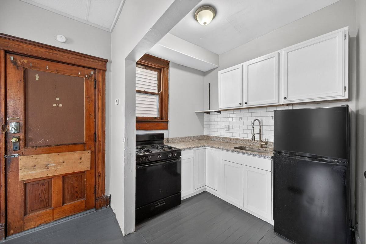 Apartment for rent at 2339 Rohs St #1F, Cincinnati, OH 45219