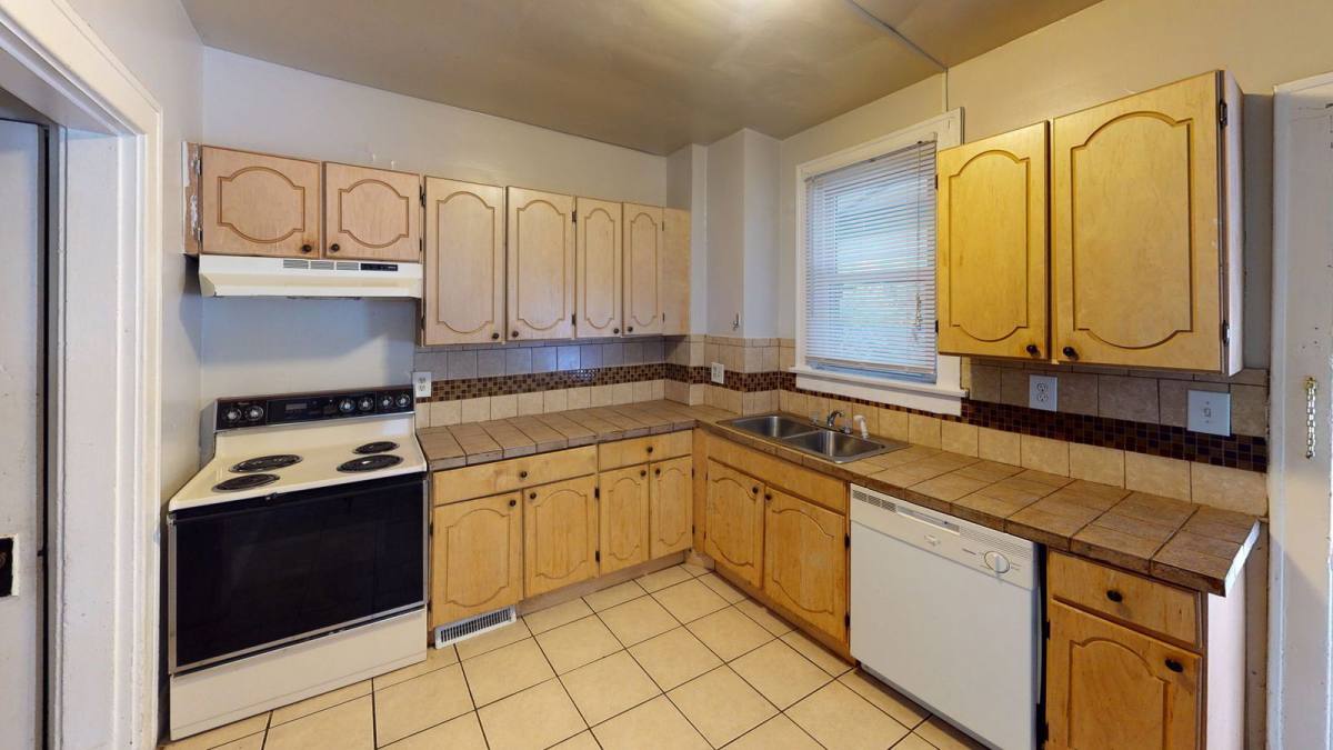 Apartment for rent at 383 E 13th Ave, Columbus, OH 43201