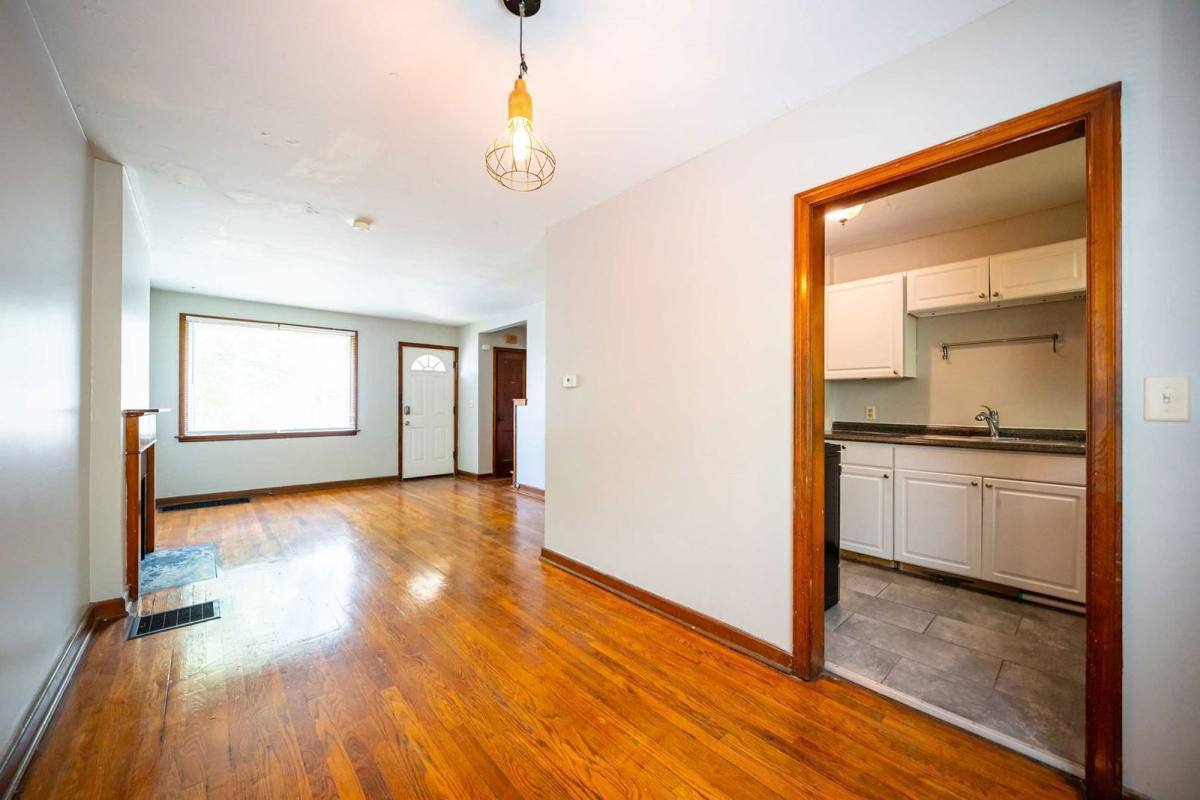 Apartment for rent at 213 E Hudson St, Columbus, OH 43202