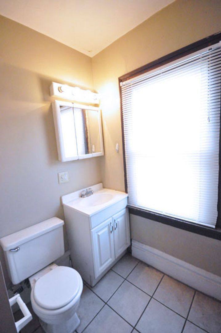Apartment for rent at 177 E 11th Ave, Columbus, OH 43201