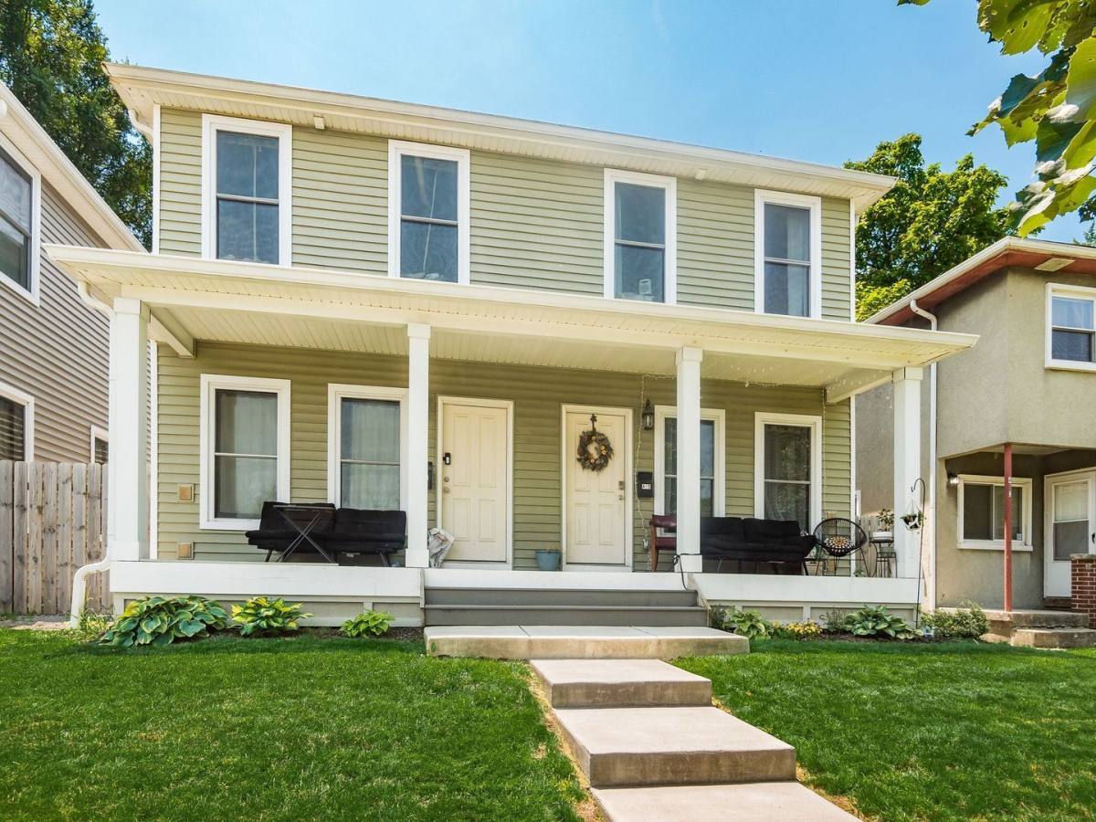 Apartment for rent at 417 E 18th Ave, Columbus, OH 43201