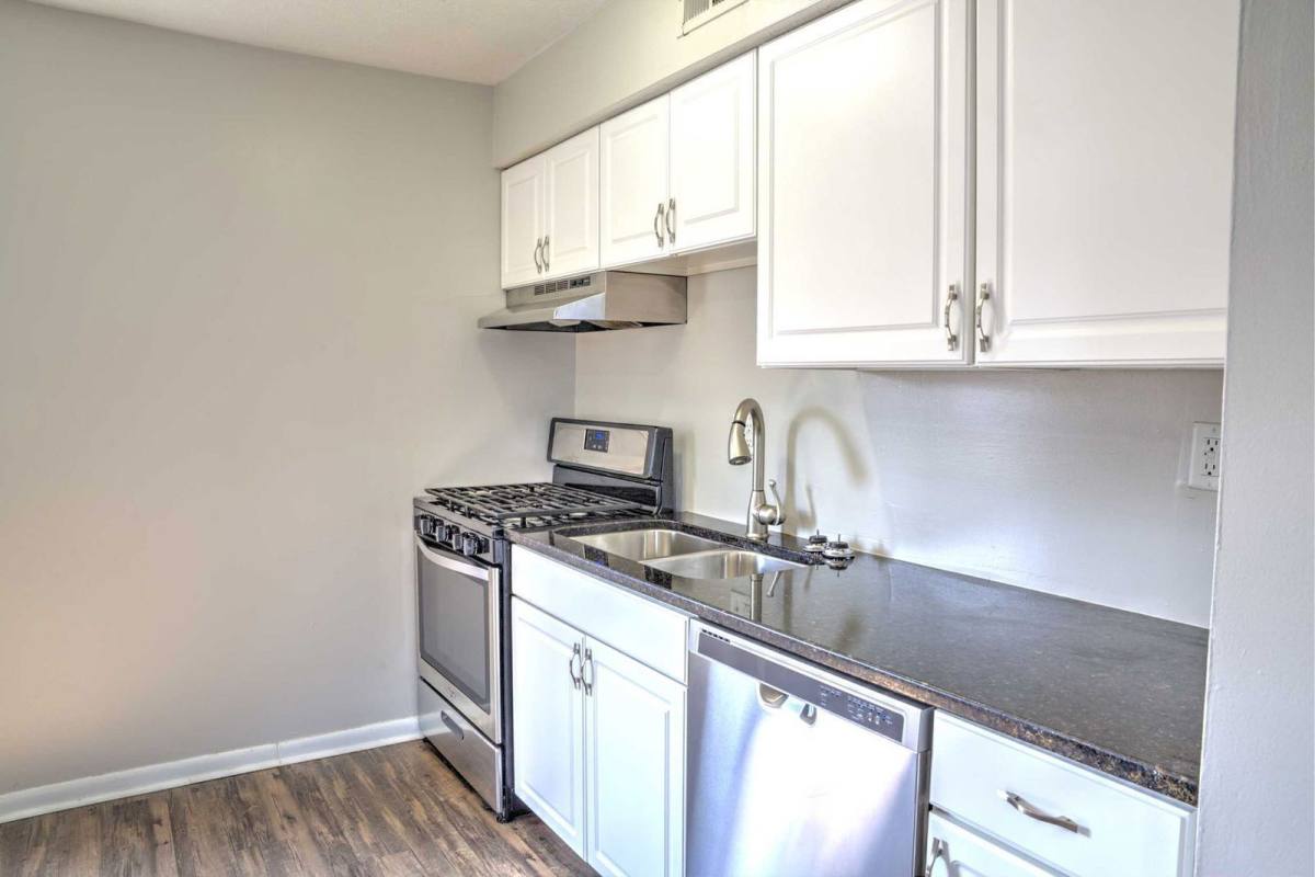 Apartment for rent at 1292 Courtland Ave #B, Columbus, OH 43201