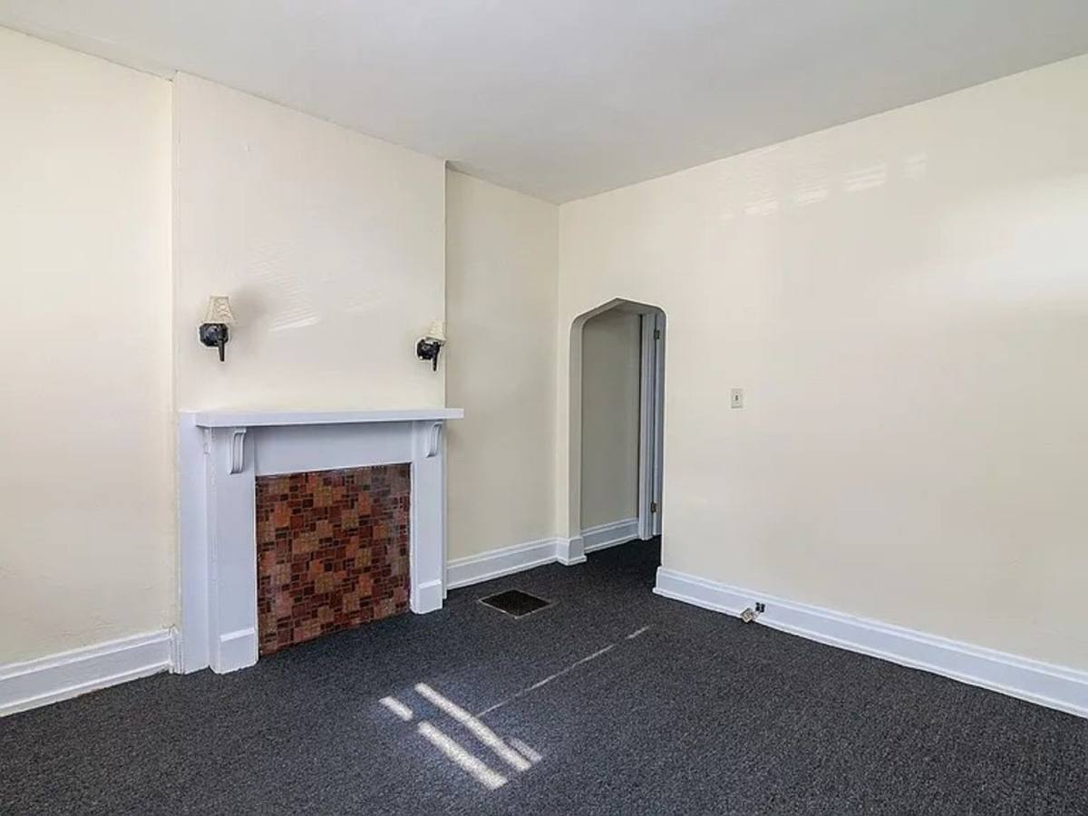 House for rent at 2318 Chickasaw St, Cincinnati, OH 45219