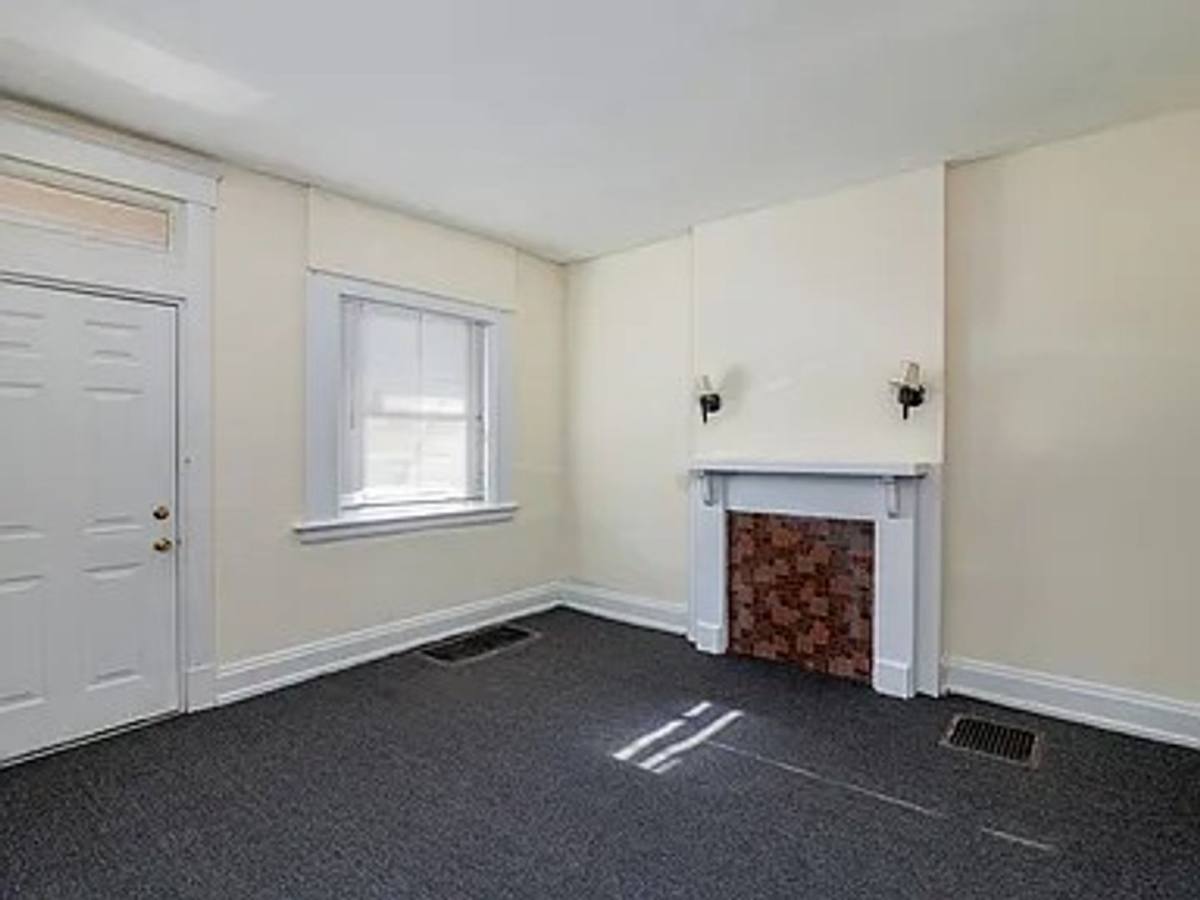 House for rent at 2318 Chickasaw St, Cincinnati, OH 45219