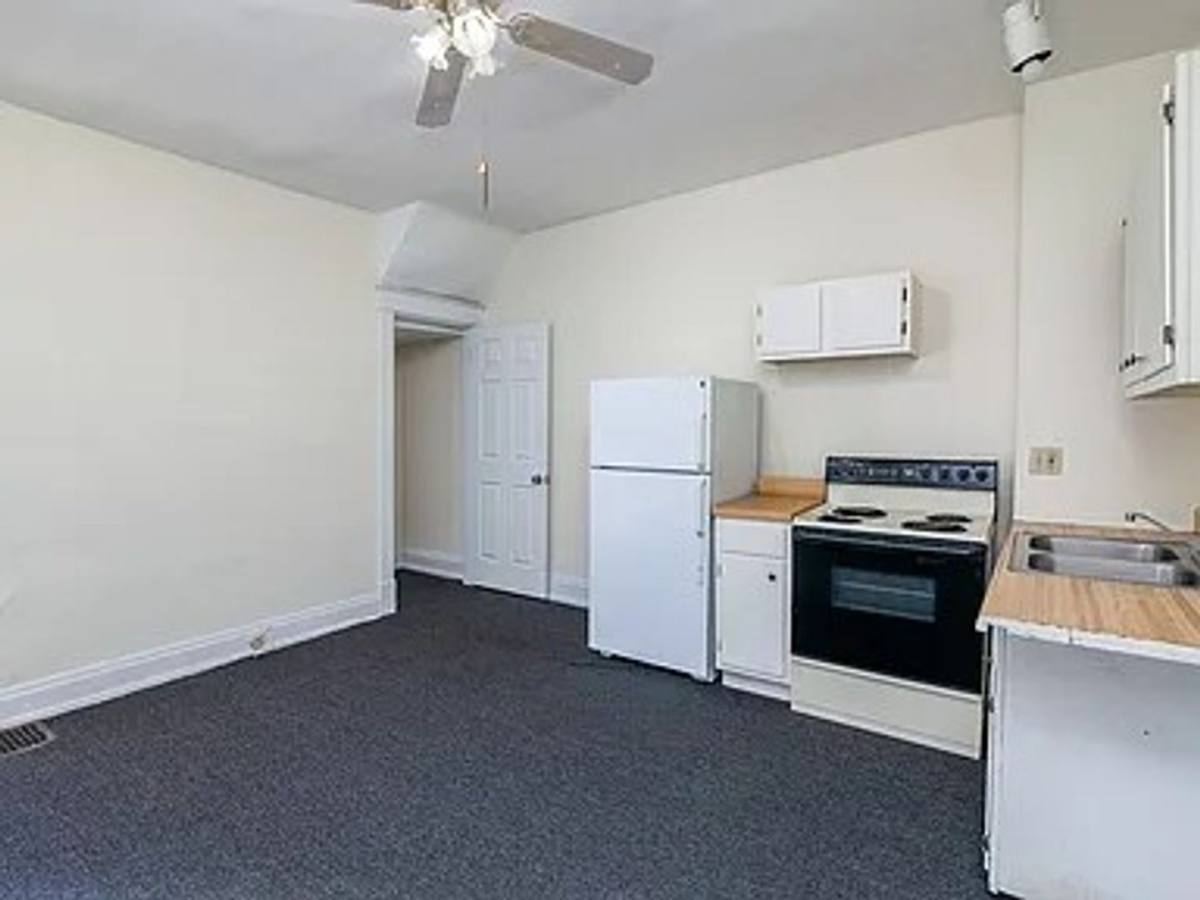 House for rent at 2318 Chickasaw St, Cincinnati, OH 45219