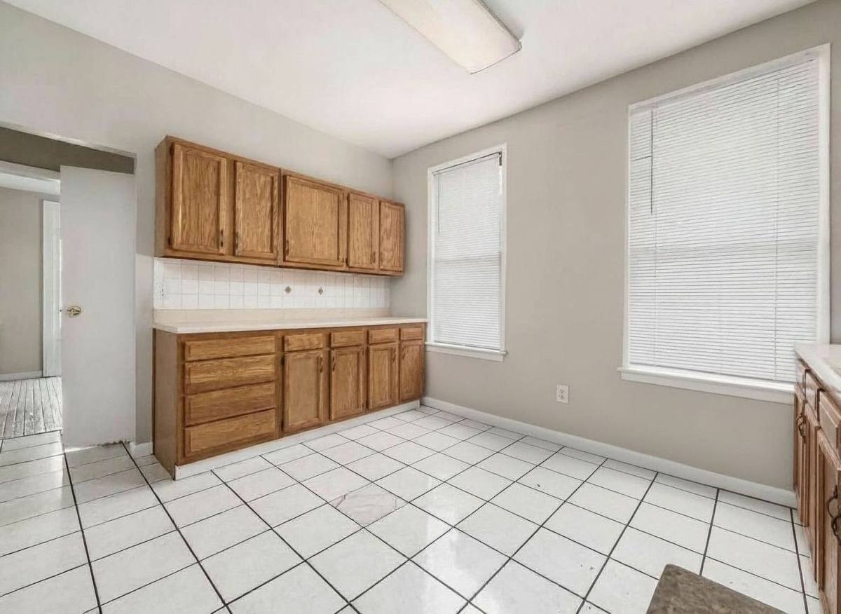 House for rent at 227 E Northwood Ave, Columbus, OH 43201