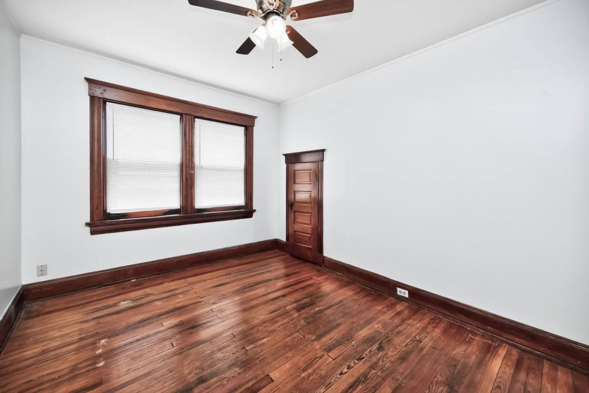 Apartment for rent at 2315 Moerlein Ave, Cincinnati, OH 45219