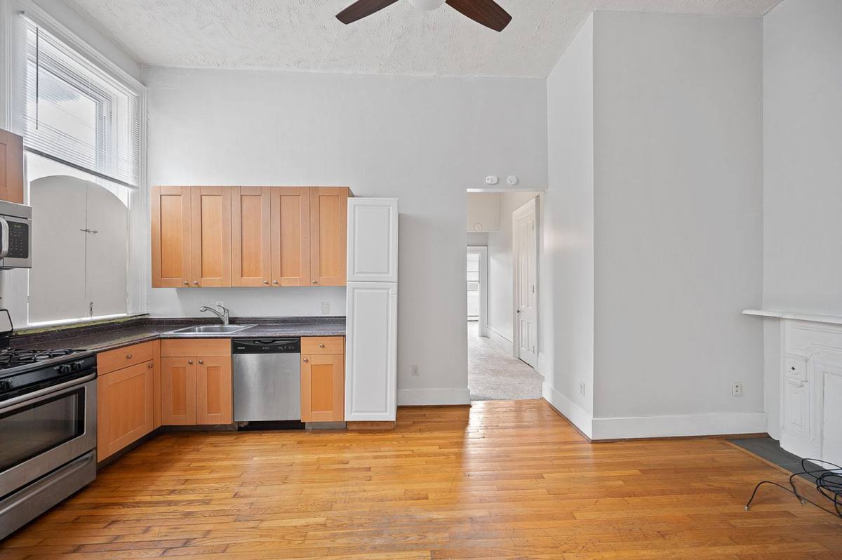Apartment for rent at 2419 Vine St #1, Cincinnati, OH 45219