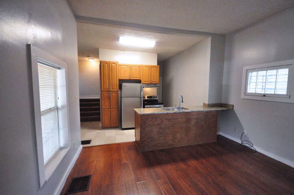 Apartment for rent at 1518 Worthington St #A, Columbus, OH 43201