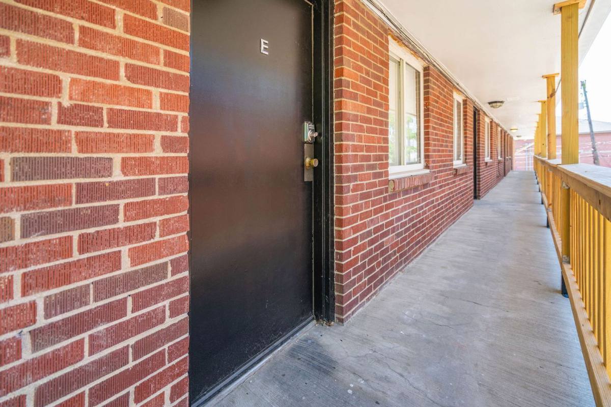 Apartment for rent at 35 Euclid Ave #B, Columbus, OH 43201