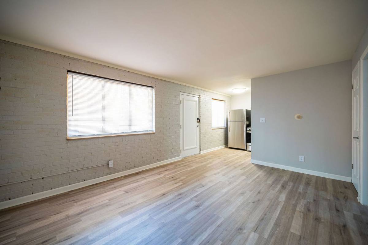 Apartment for rent at 35 Euclid Ave #B, Columbus, OH 43201