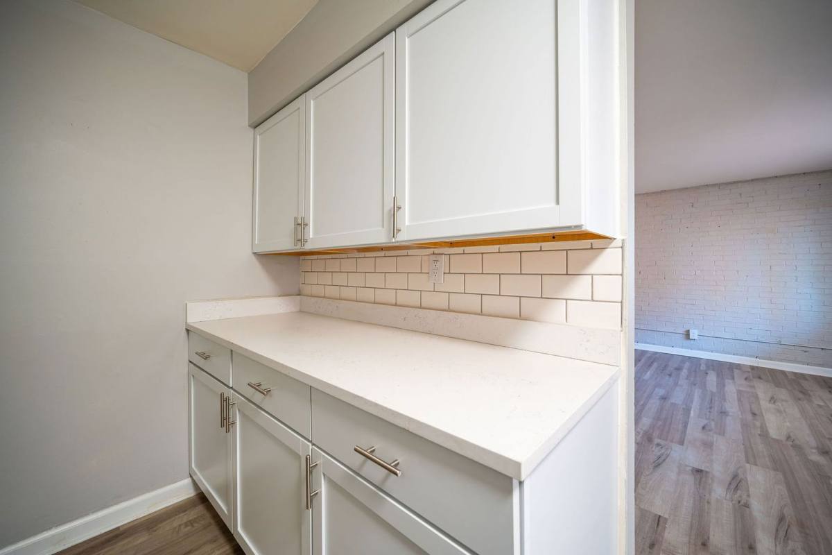 Apartment for rent at 35 Euclid Ave #B, Columbus, OH 43201