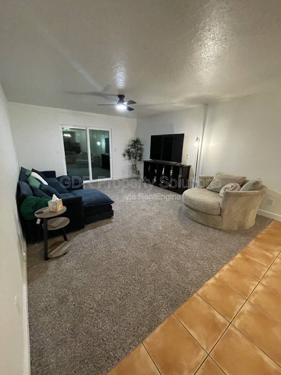Townhouse for rent at 520 Ortiz Dr NE, Albuquerque, NM 87108