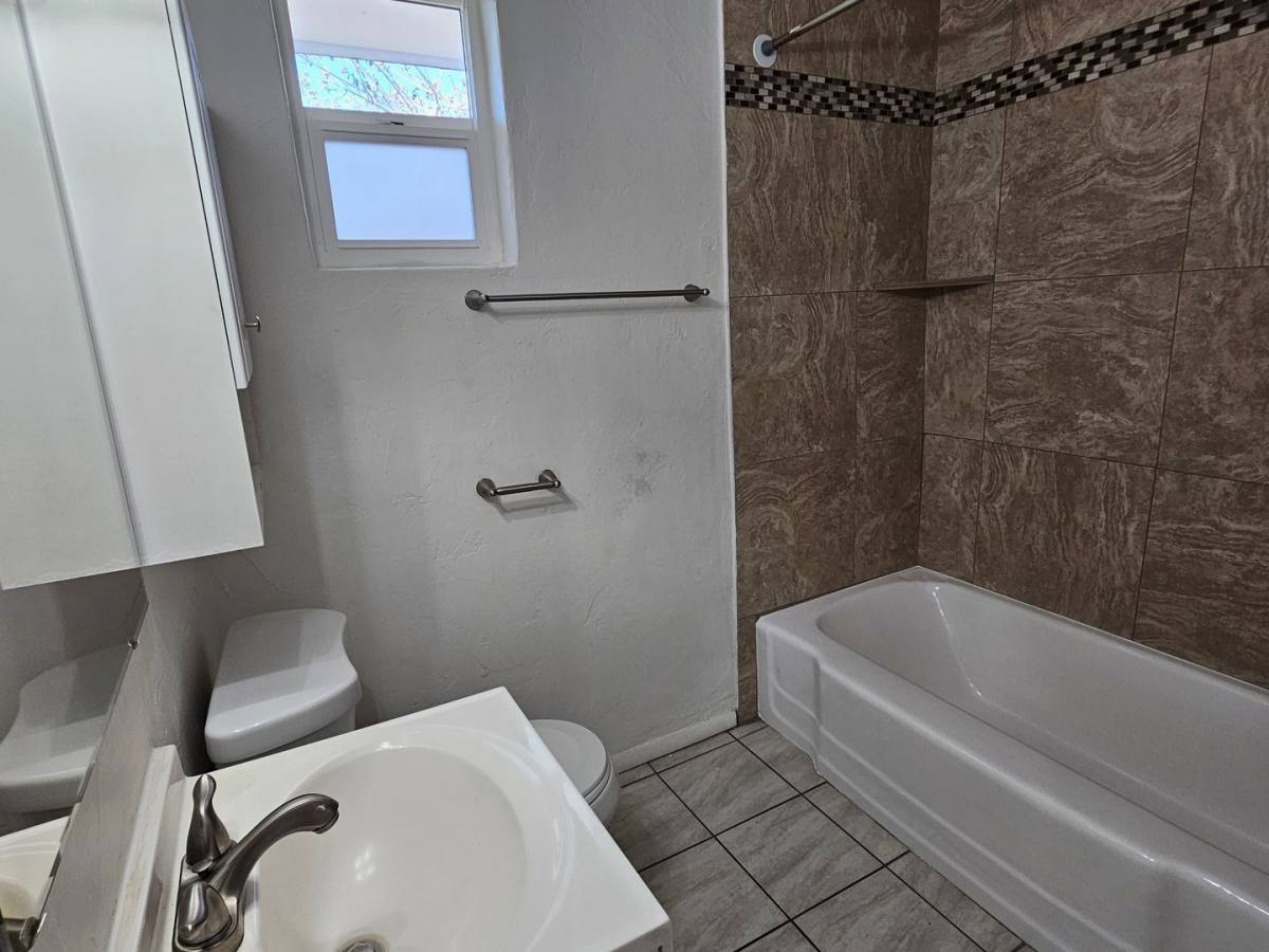 Apartment for rent at 1344 N Country Club Rd, Tucson, AZ 85716