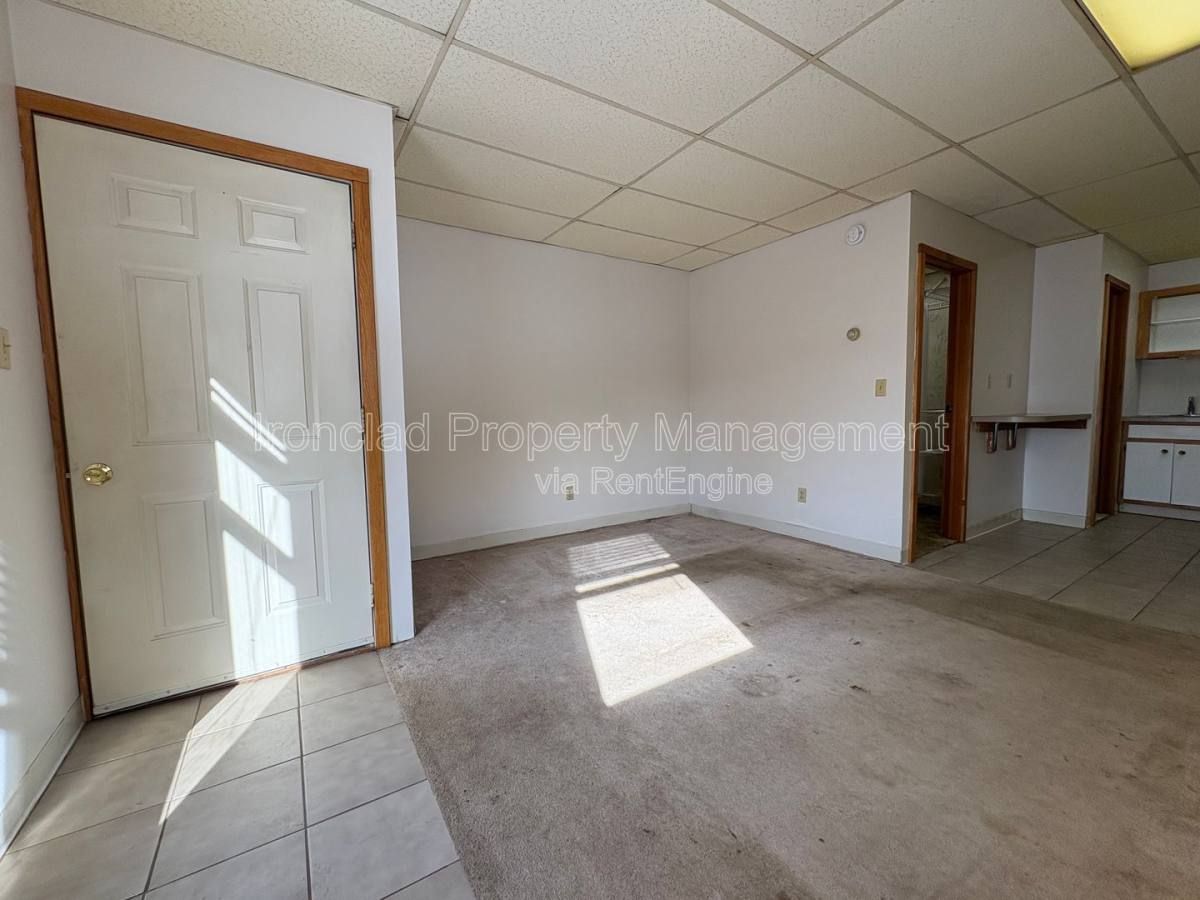 Apartment for rent at 278 Chamberlain Rd, Middletown, CT 06457