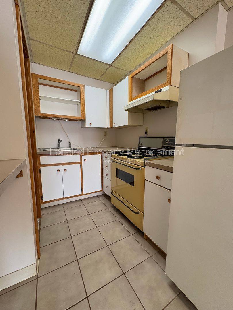 Apartment for rent at 278 Chamberlain Rd, Middletown, CT 06457