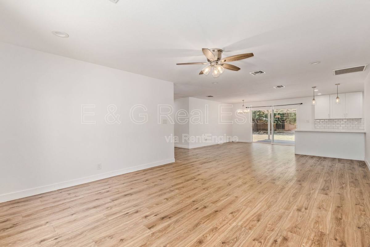 House for rent at 1809 E Concorda Dr, Tempe, AZ 85282