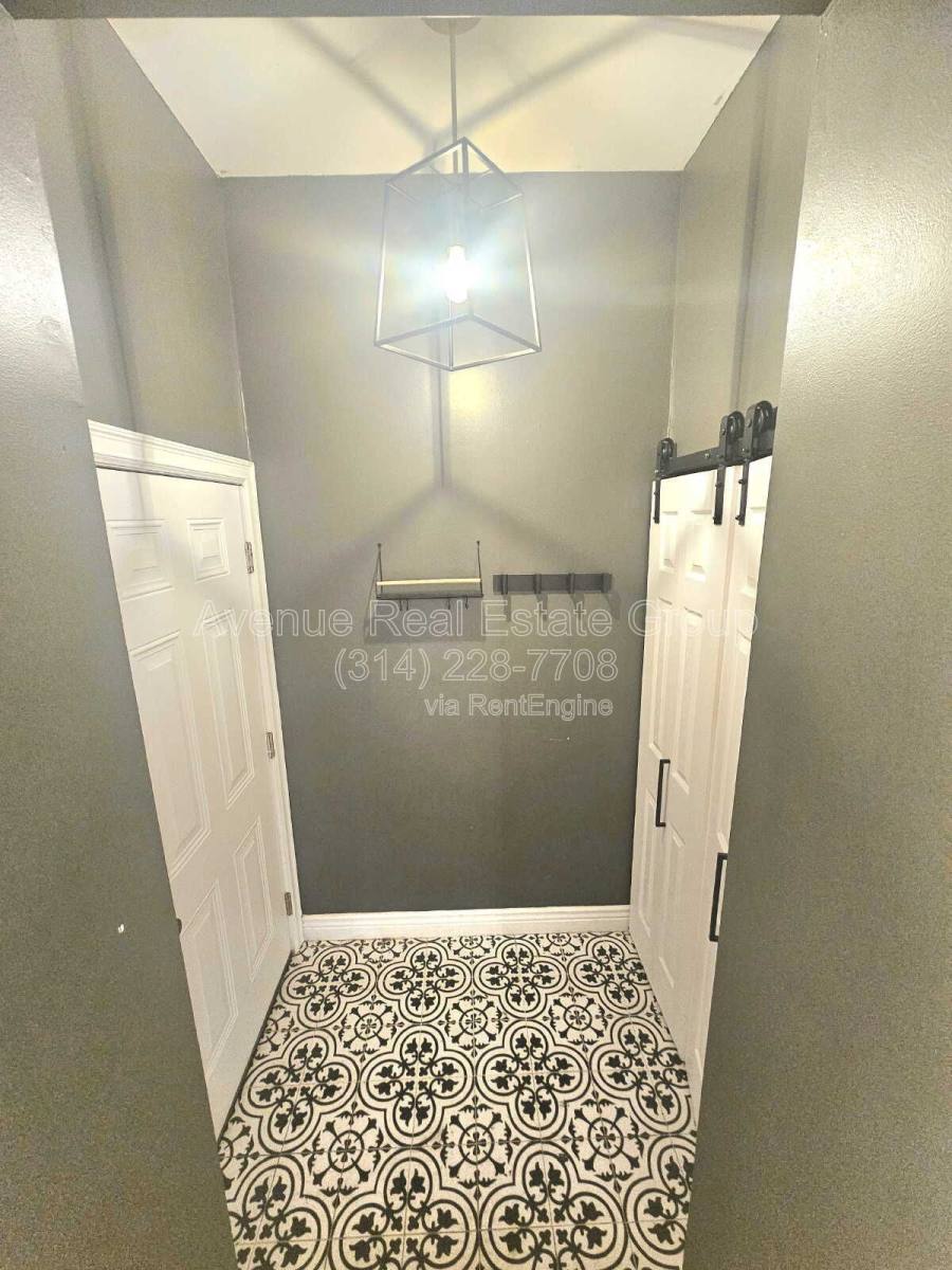 Condo for rent at 4322 Maryland Ave, Saint Louis, MO 63108
