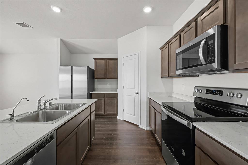 Apartment for rent at 1208 Fieldstone Court, Royse City, TX 75189
