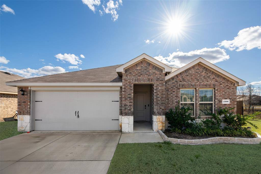 Apartment for rent at 1208 Fieldstone Court, Royse City, TX 75189