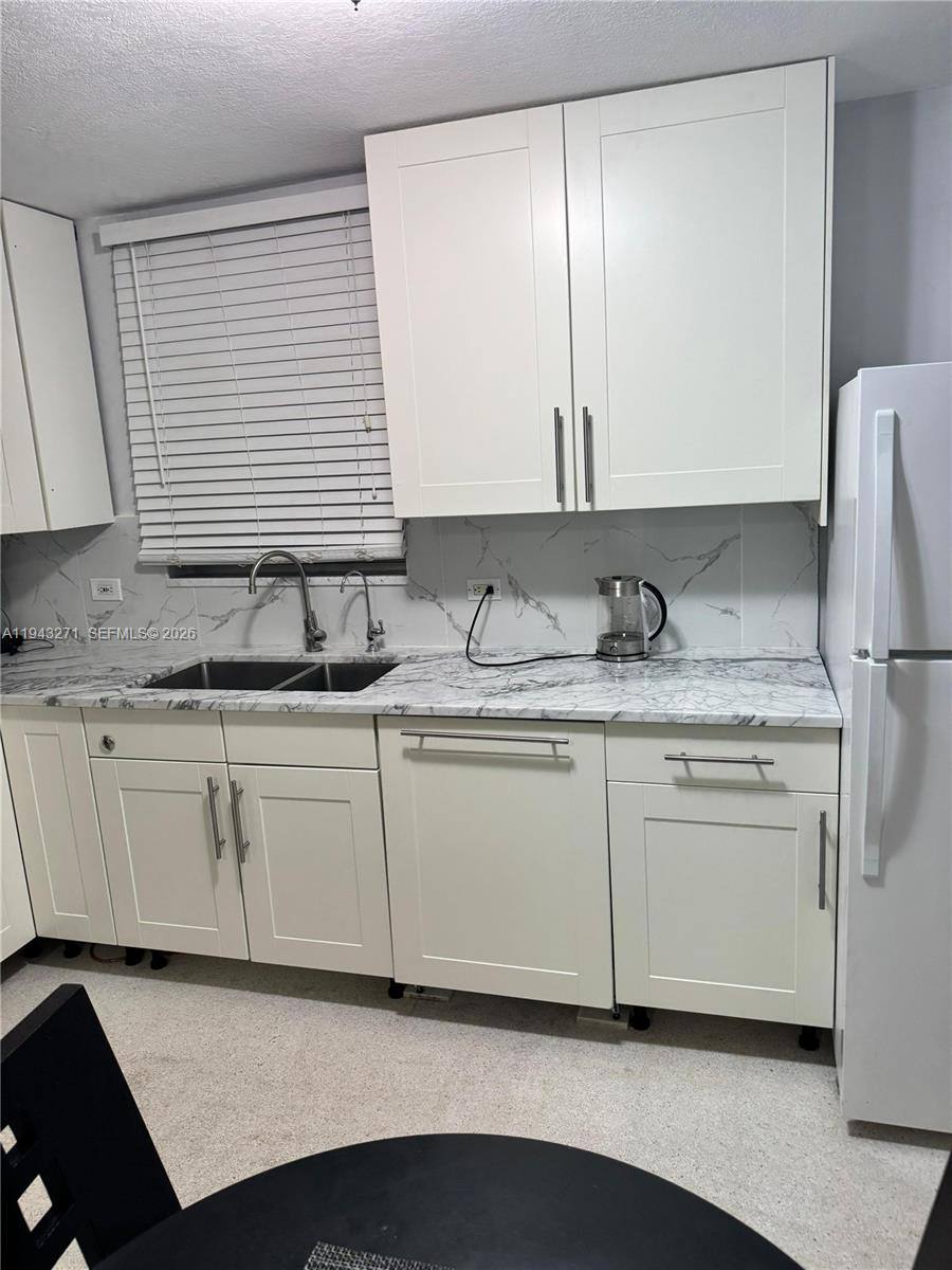 Apartment for rent at 1610 Hayes St #1610B, Hollywood, FL 33020