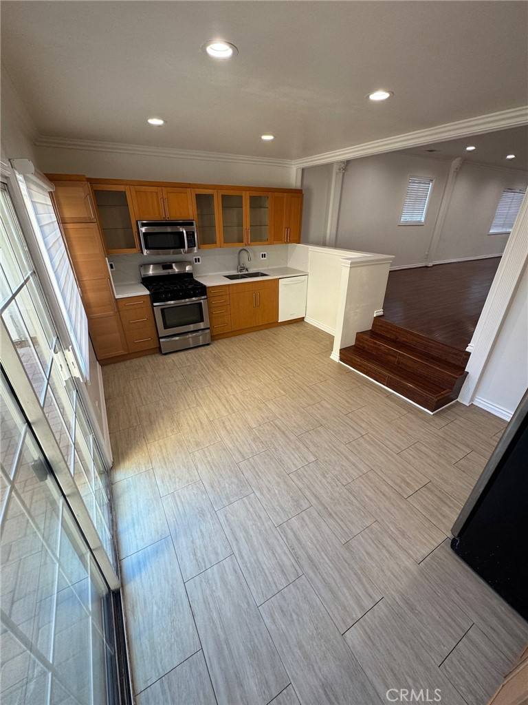 Apartment for rent at 1144 Allen Ave, Glendale, CA 91201