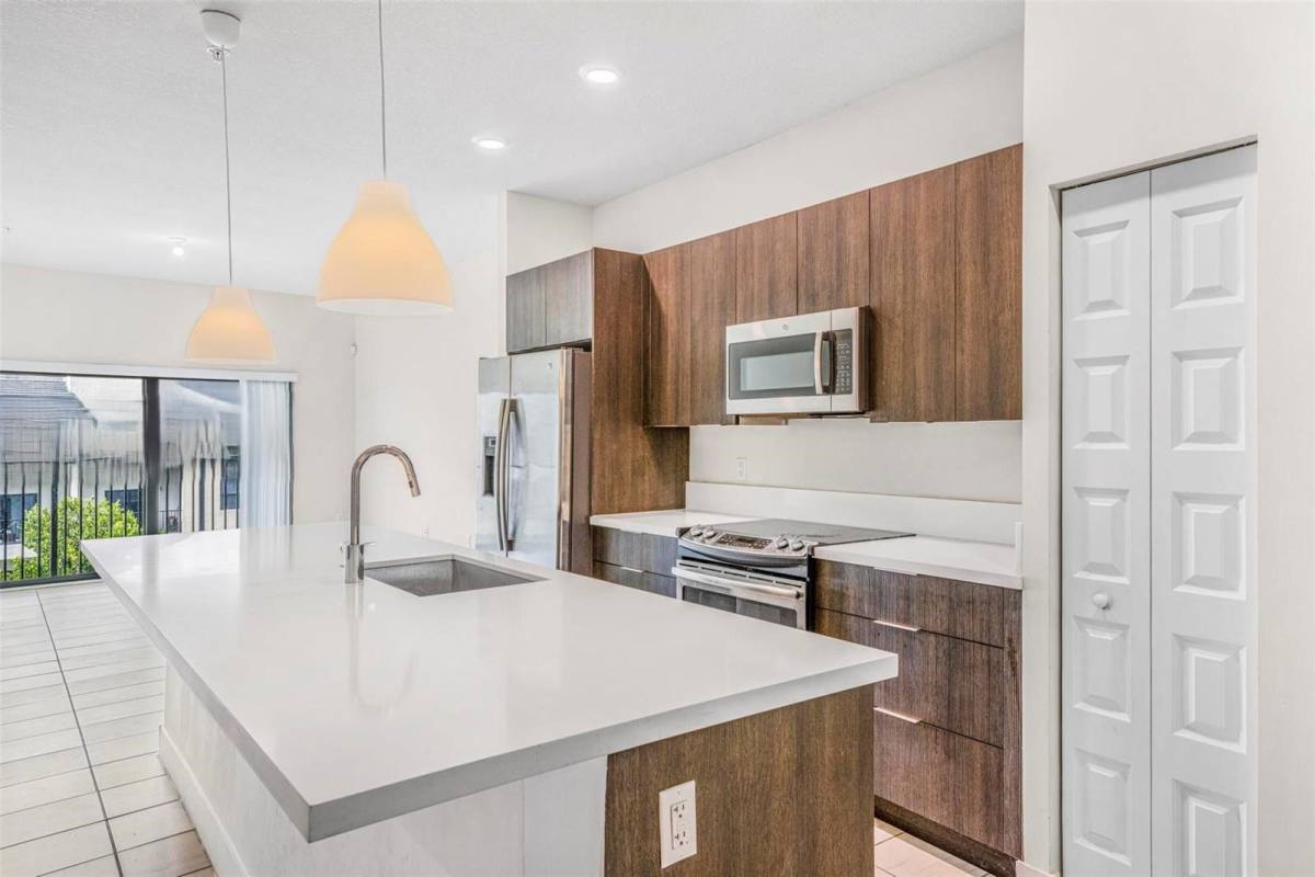 Apartment for rent at 7865 NW 104th Ave, Miami, FL 33178
