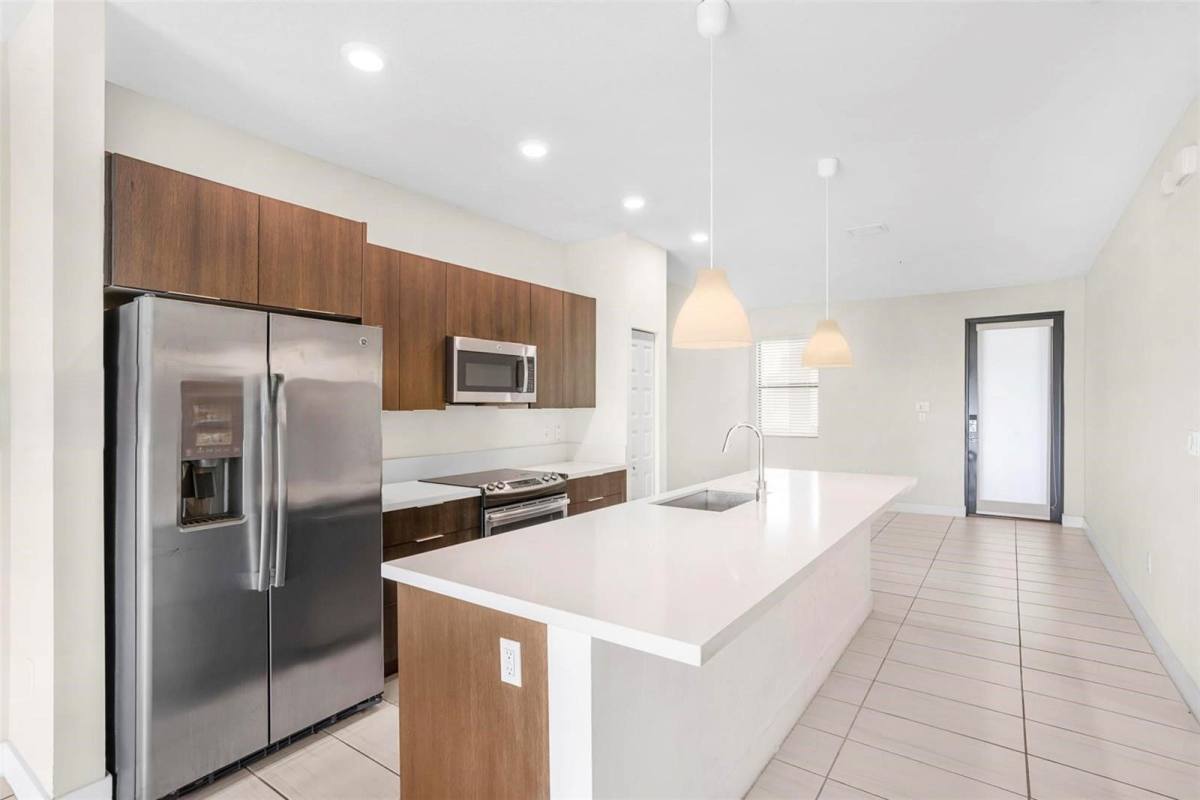 Apartment for rent at 7865 NW 104th Ave, Miami, FL 33178