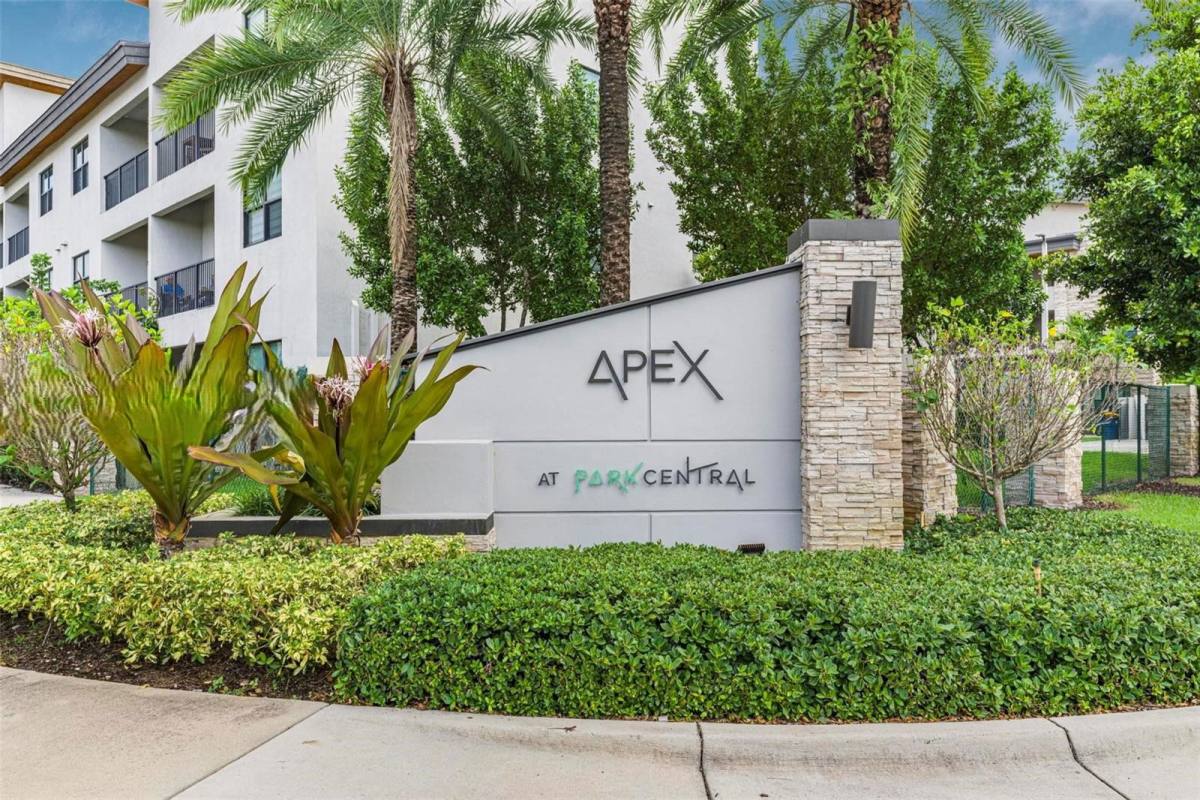 Apartment for rent at 7865 NW 104th Ave, Miami, FL 33178