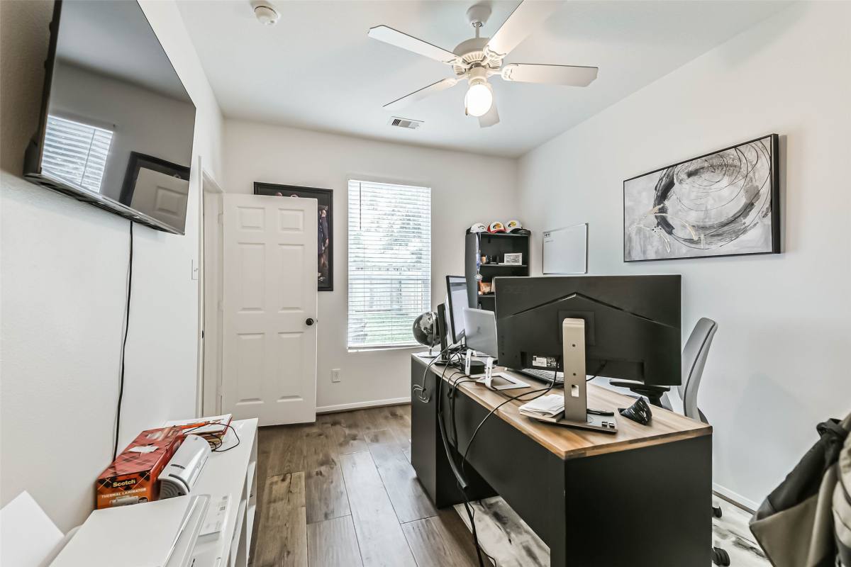 Apartment for rent at 22538 Goss Spring Court, Spring, TX 77373