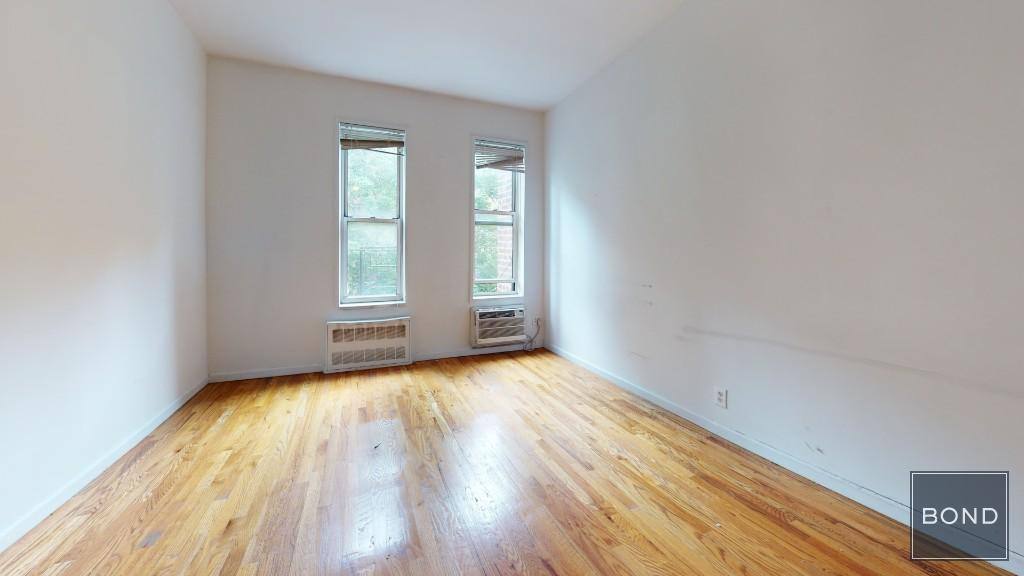 318 E 89 St #3C, New York, NY 10128