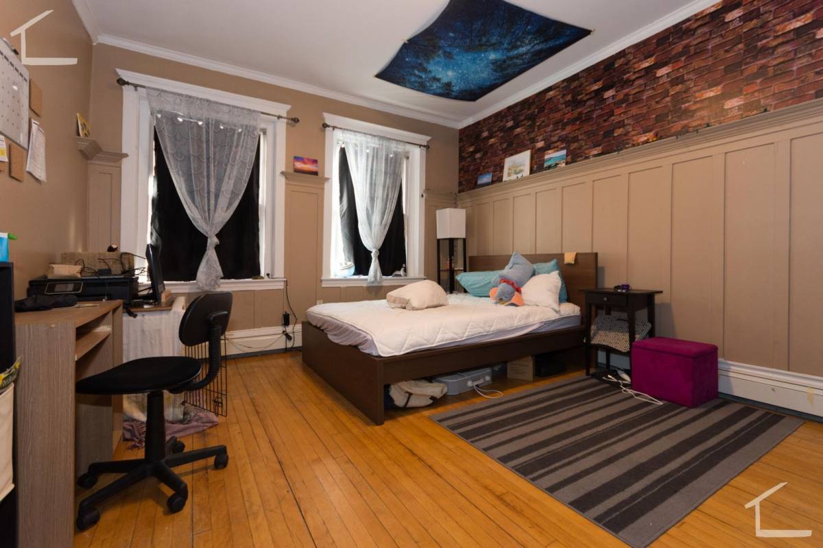 Apartment for rent at 8 Glenville Ave, Allston, MA 02134