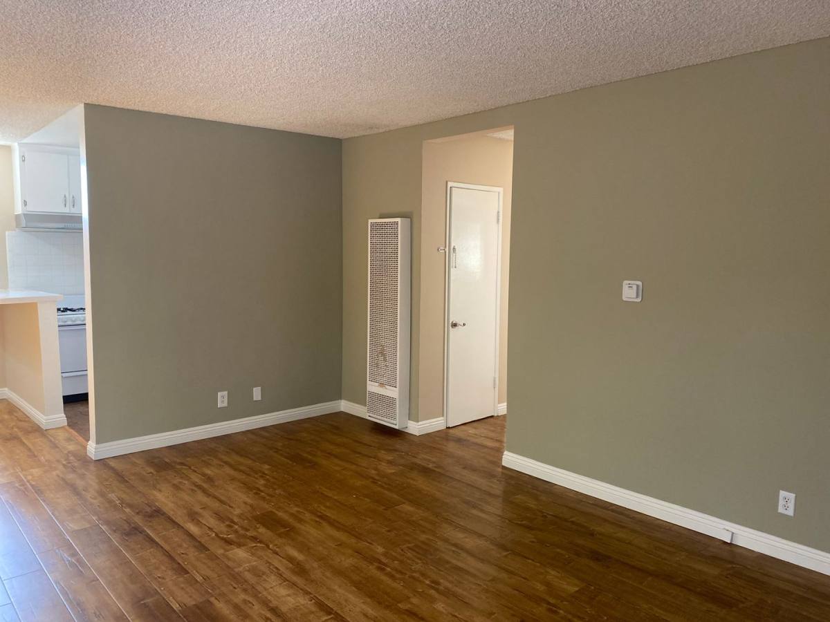 Apartment for rent at 3104 Montrose Ave, La Crescenta, CA 91214