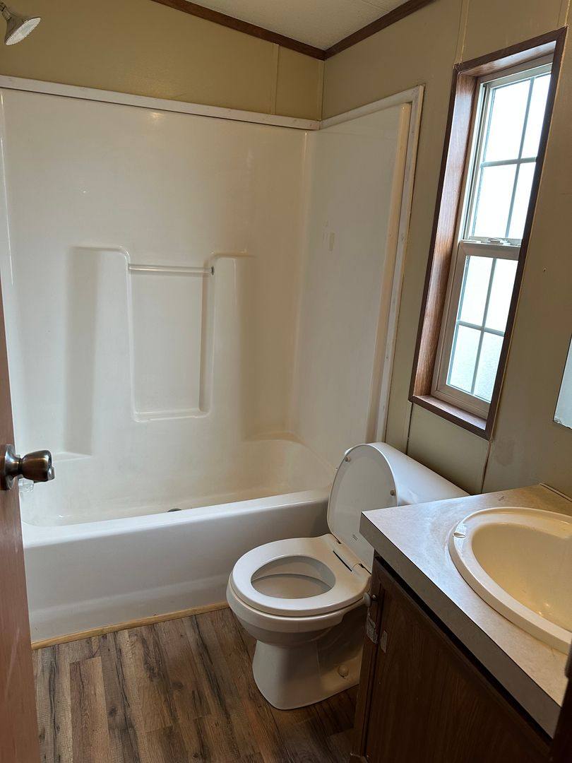 Apartment for rent at 1700 N Broadway, Salem, IL 62881