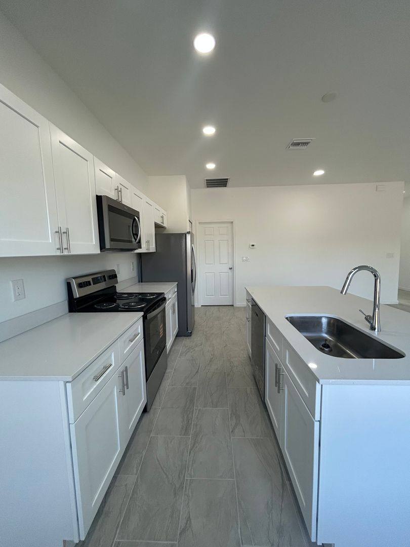 House for rent at 1110 Breckinridge Ave, Lake Placid, FL 33852
