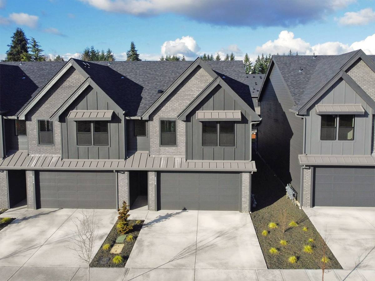 Townhouse for rent at 6958 NE 131st Way, Vancouver, WA 98686