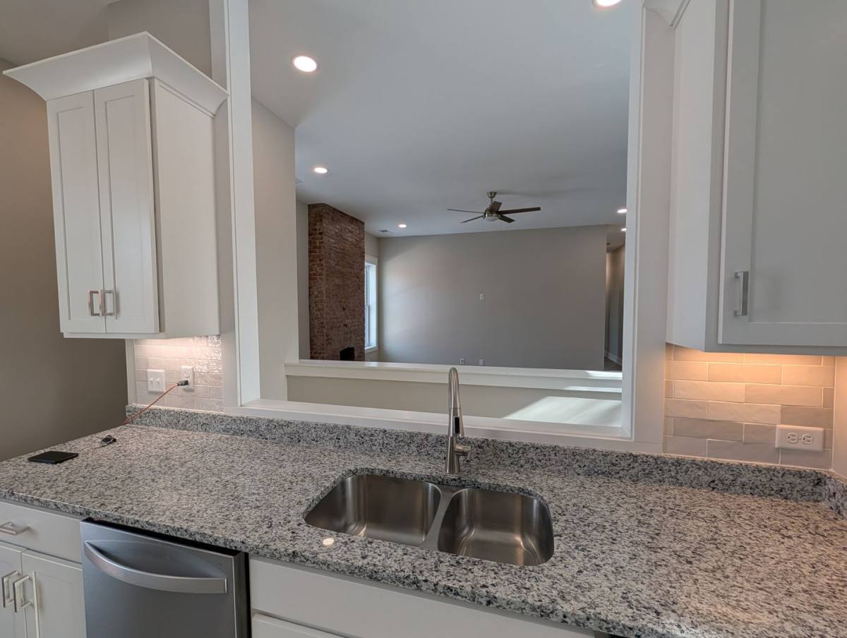 Apartment for rent at 1398 Bardstown Rd, Louisville, KY 40204