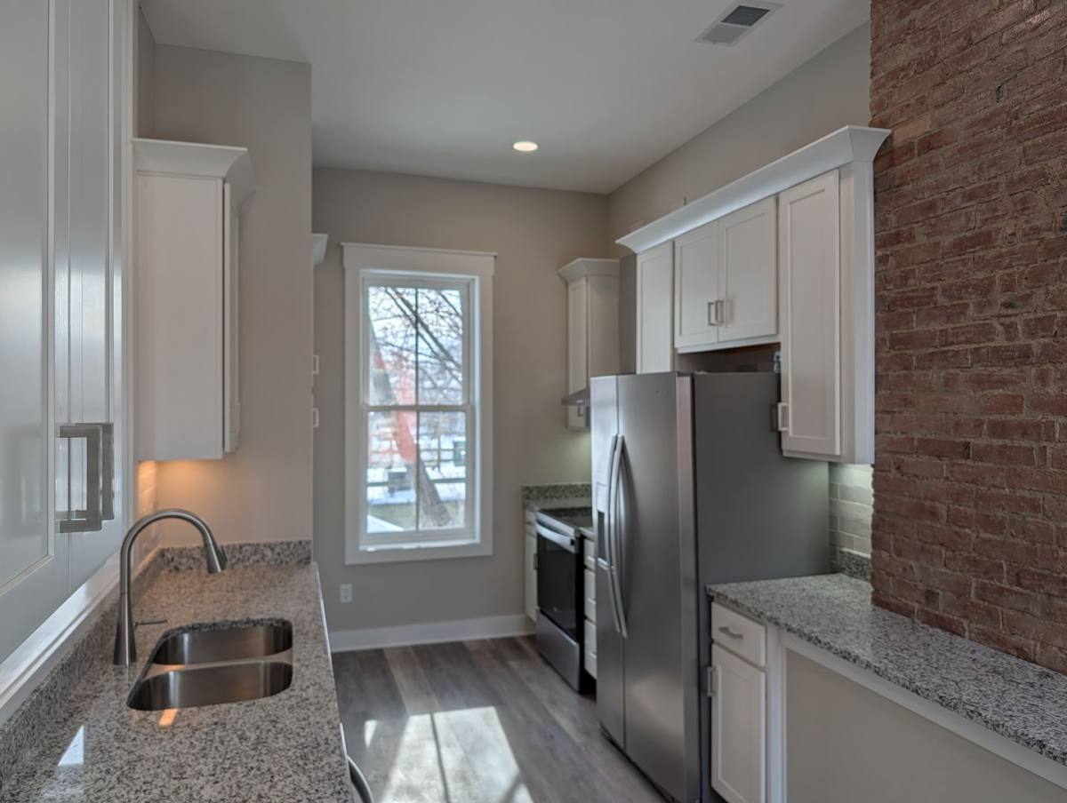Apartment for rent at 1398 Bardstown Rd, Louisville, KY 40204