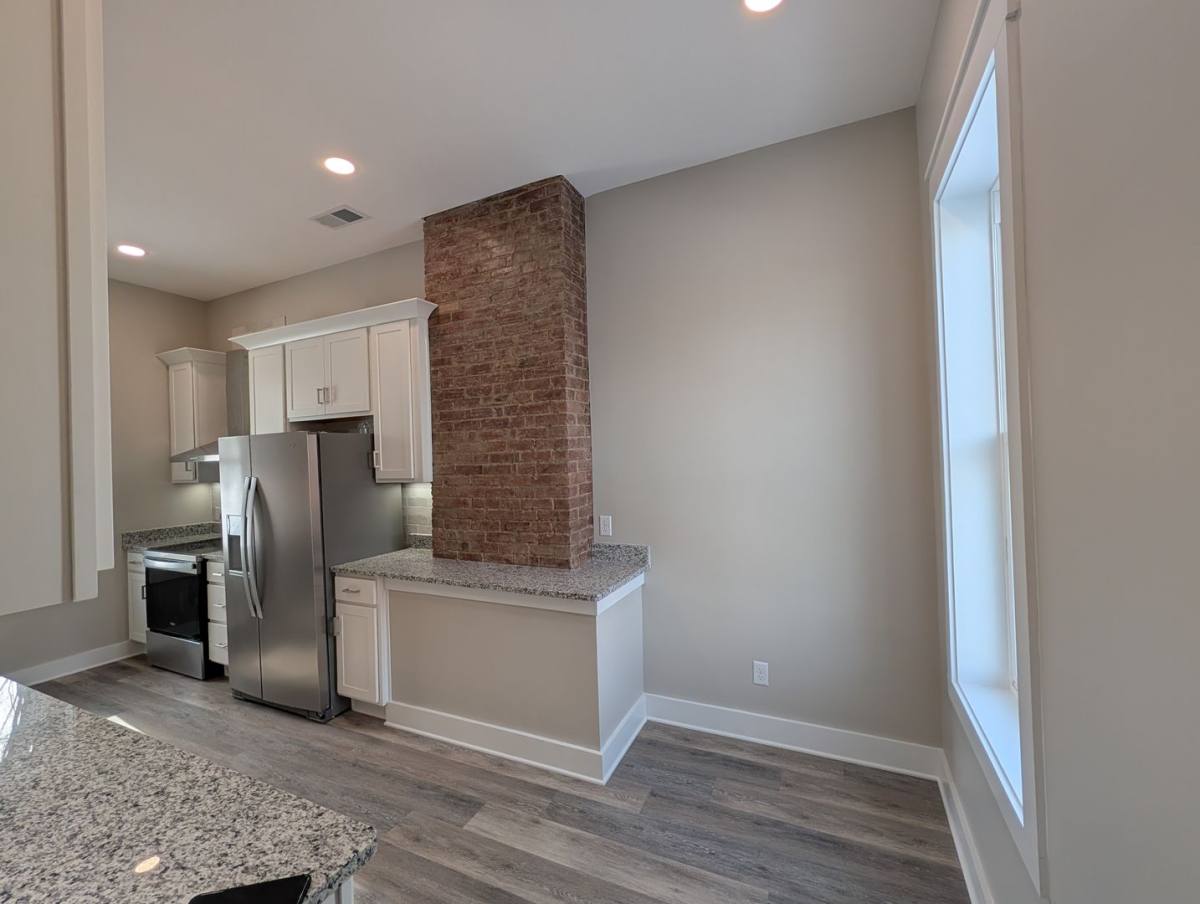 Apartment for rent at 1398 Bardstown Rd, Louisville, KY 40204