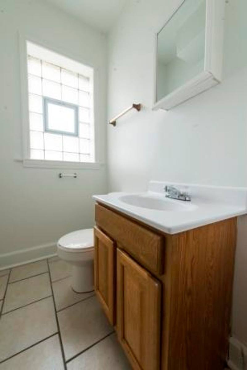 Apartment for rent at 7722 S Kingston, Chicago, IL 60649
