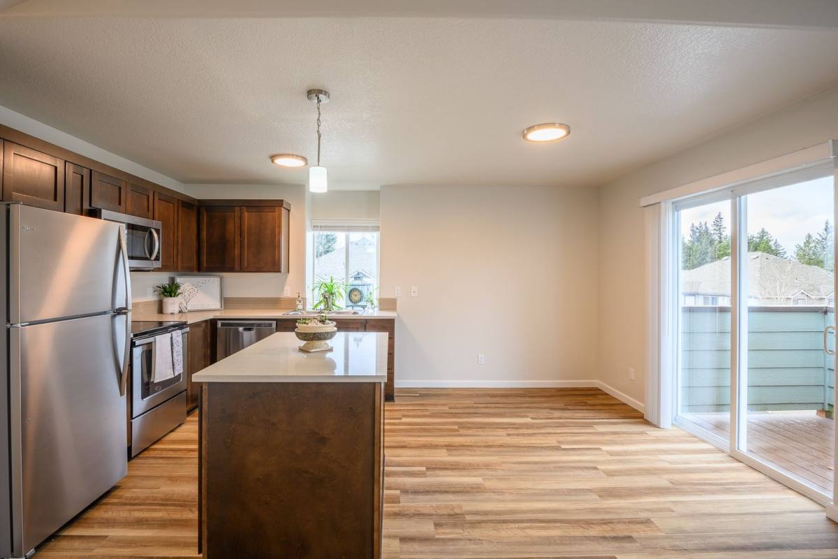 Apartment for rent at 17366 NE Halsey St, Portland, OR 97230