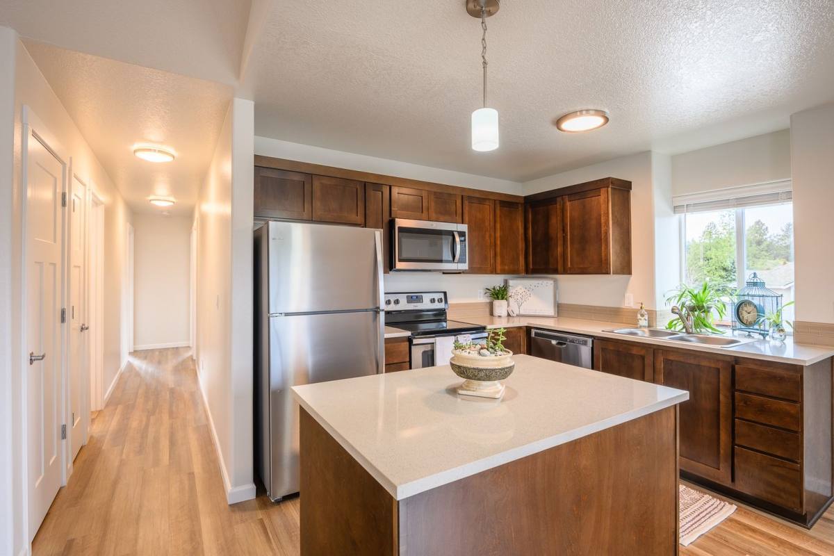 Apartment for rent at 17366 NE Halsey St, Portland, OR 97230