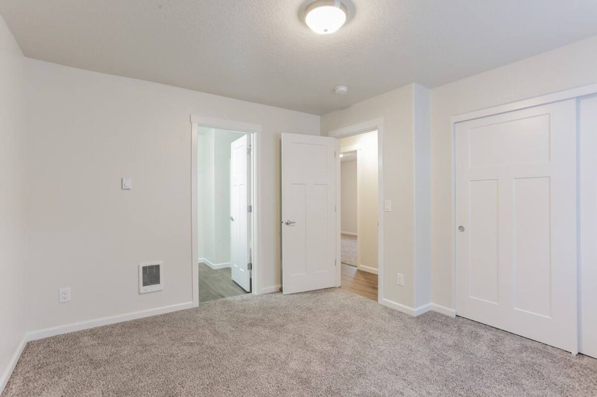 Apartment for rent at 17366 NE Halsey St, Portland, OR 97230