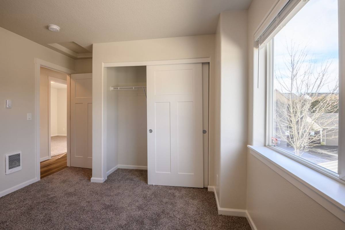Apartment for rent at 17366 NE Halsey St, Portland, OR 97230
