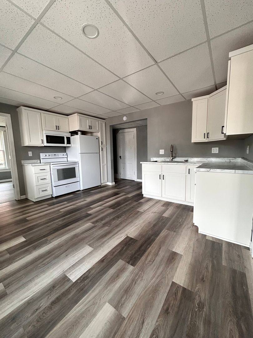 Apartment for rent at 110 E 4th Ave, Stanley, WI 54768