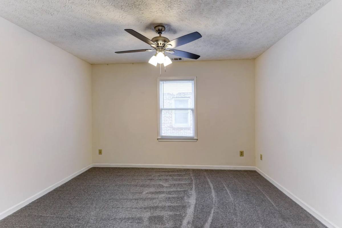 Apartment for rent at 120 Crown Point Dr, Cornelia, GA 30531