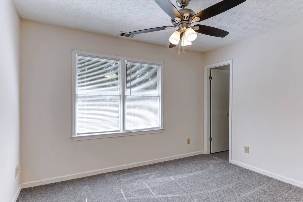 Apartment for rent at 120 Crown Point Dr, Cornelia, GA 30531